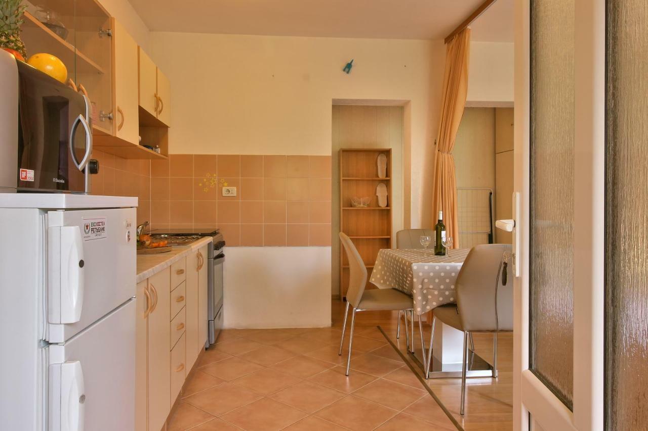 Apartment Borik Pula Extérieur photo