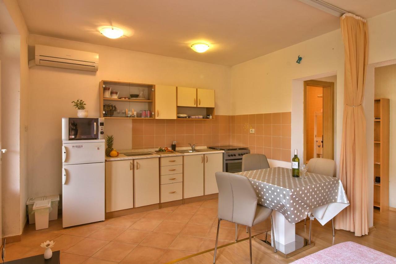 Apartment Borik Pula Extérieur photo